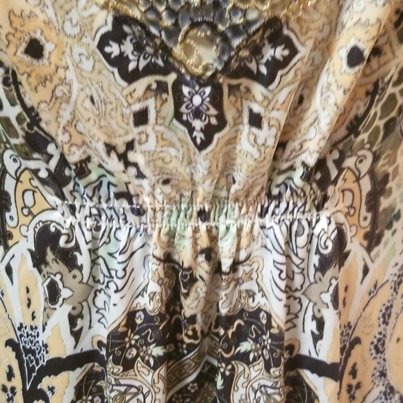 World Unity Embellished Top NWOT - Picture 4 of 8